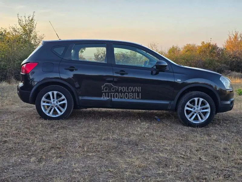 Nissan Qashqai 2009 photo 4