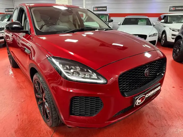 Jaguar E-Pace 2018 photo 3