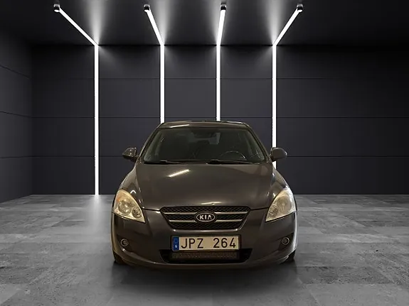 Kia Ceed 2009 photo 2