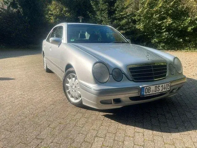Mercedes-Benz E 320 Elegance