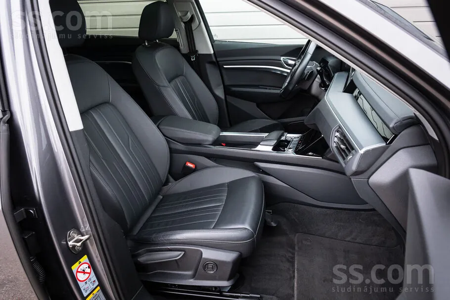Audi E-Tron 2022 photo 5