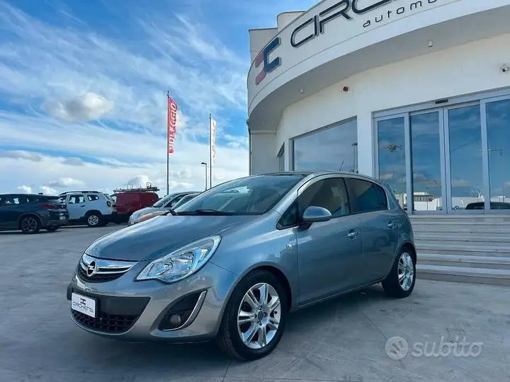 Opel Corsa 2012 photo 2