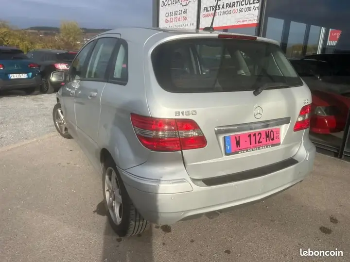 Mercedes-Benz B-Class 2011 photo 2