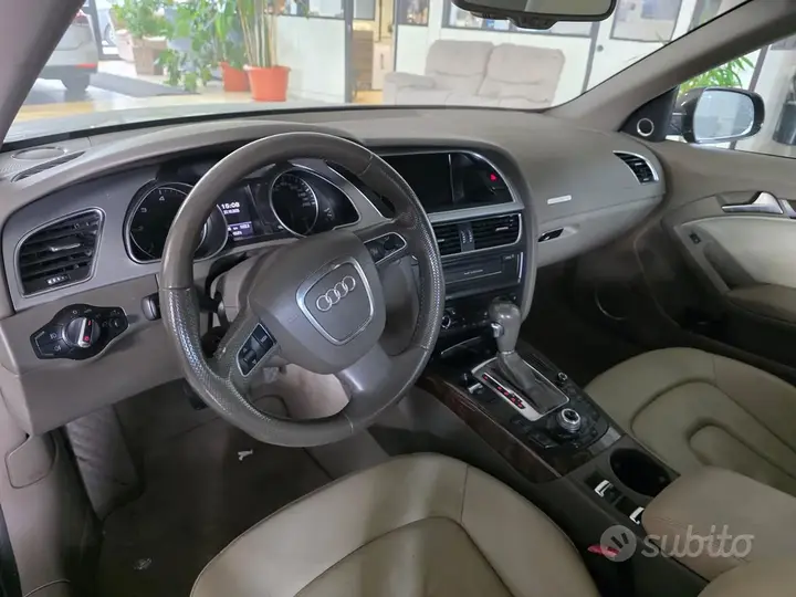 Audi A5 2011 photo 3