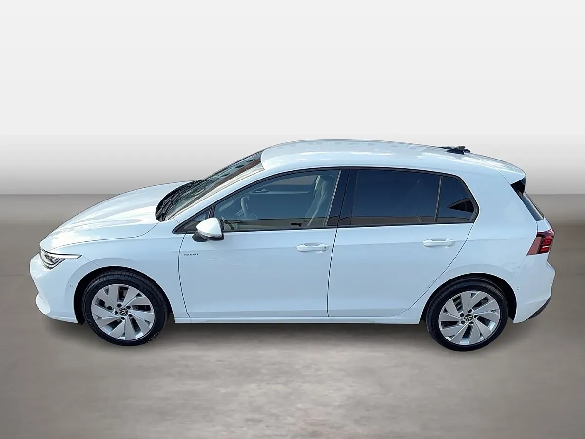 Volkswagen Golf 2026 photo 2