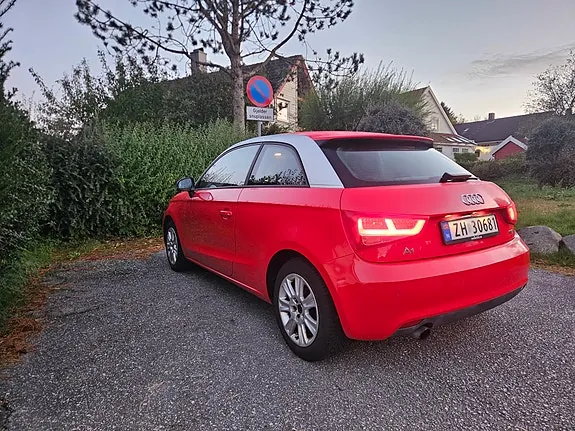 Audi A1 2011 photo 3
