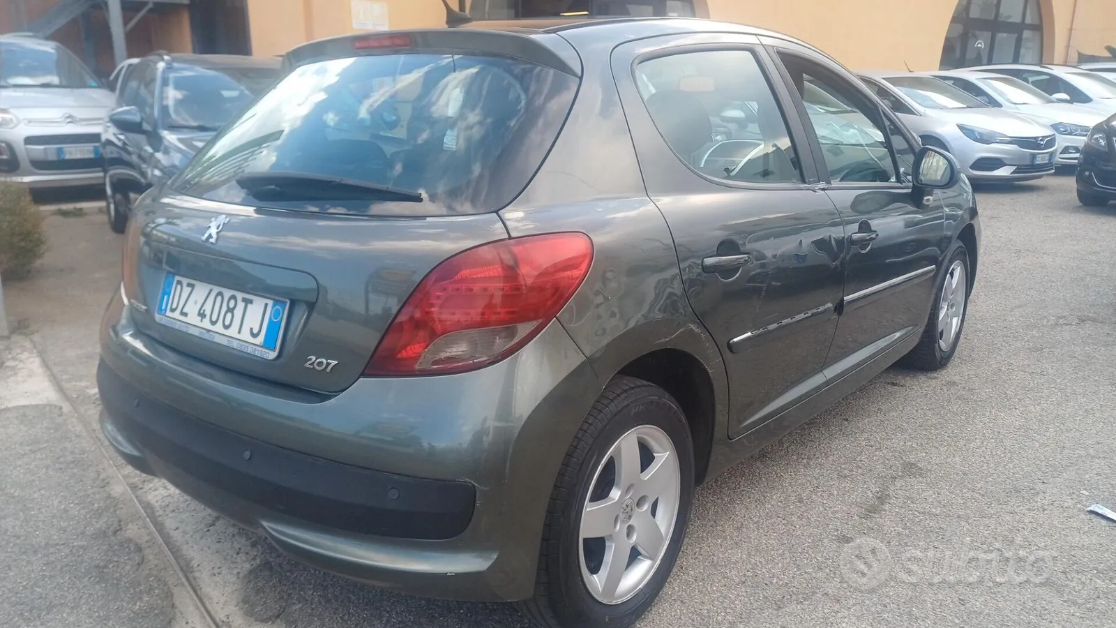Peugeot 207 2010 photo 5