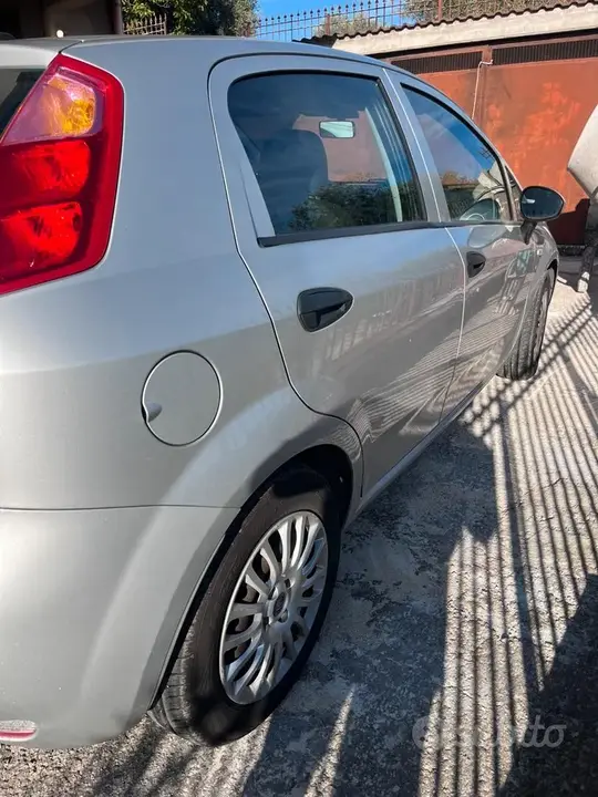 Fiat Punto 2016 photo 4