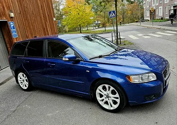 Volvo V50