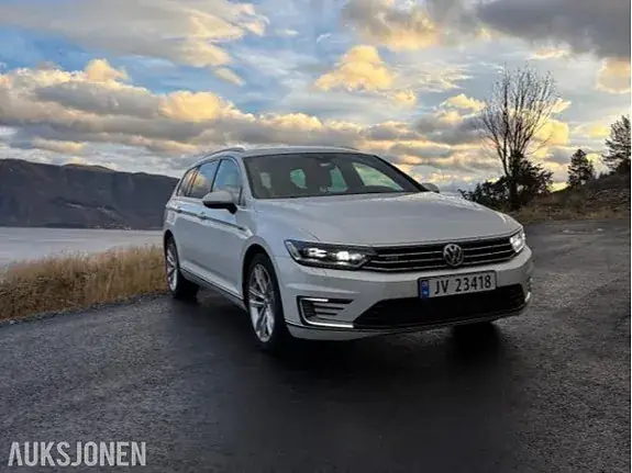 Volkswagen Passat 2016 photo 3