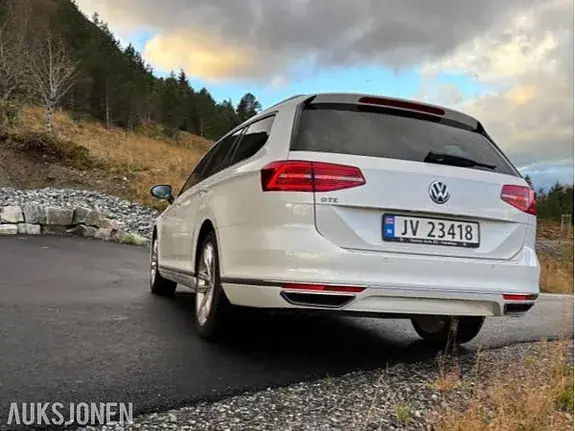Volkswagen Passat 2016 photo 4