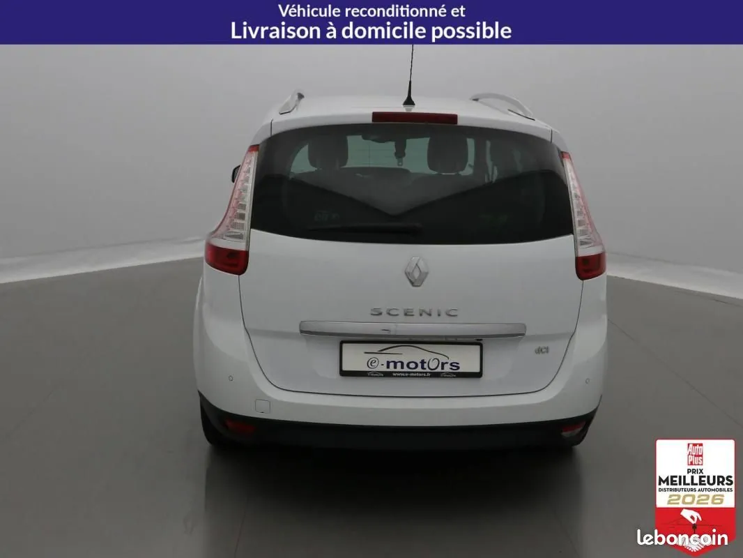 Renault Grand Scenic 2015 photo 5