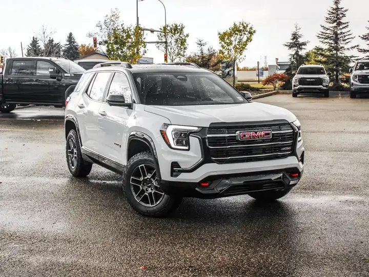 GMC Terrain 2027 photo 2