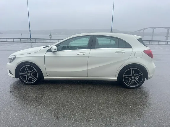 Mercedes-Benz A160 2013 photo 3