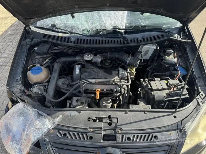 Volkswagen Polo 2006 photo 5