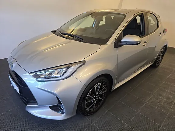 Toyota Yaris 2023 photo 4