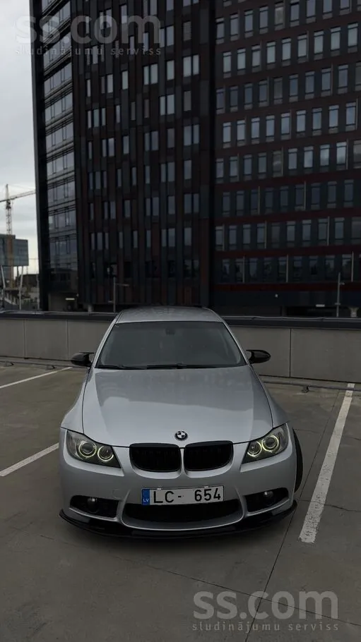 BMW 320D 2008 photo 2