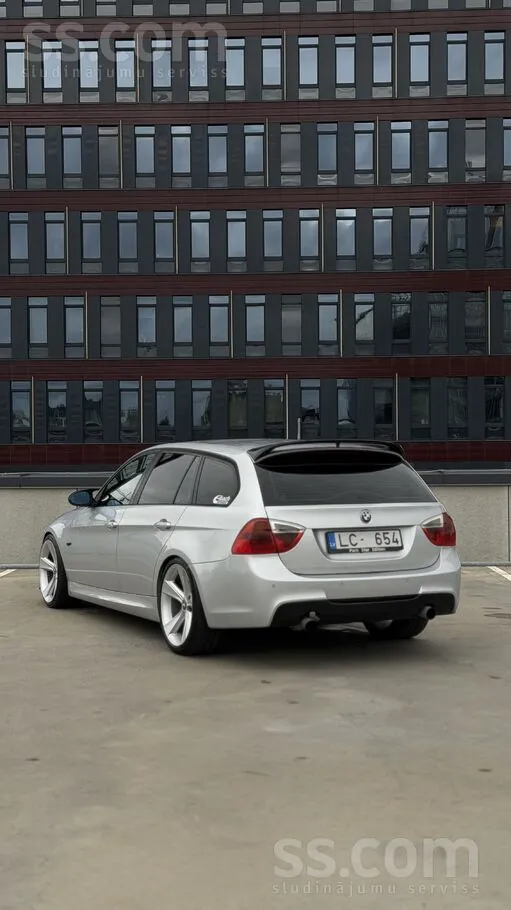 BMW 320D 2008 photo 4