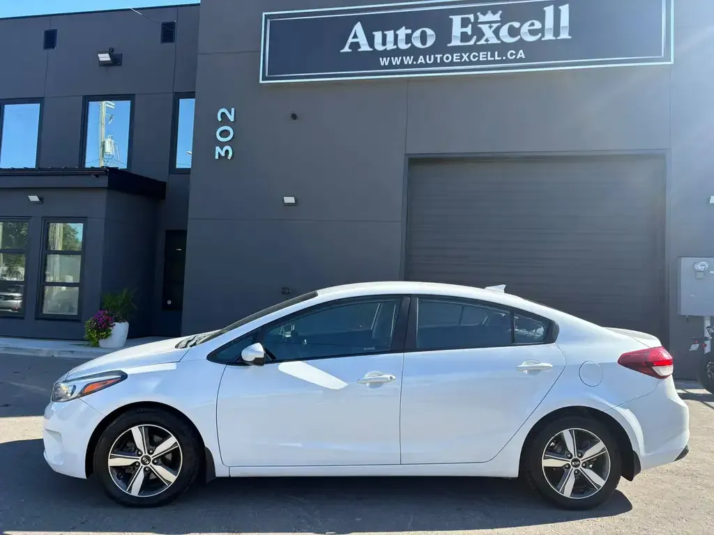 Kia Forte 2018 photo 2