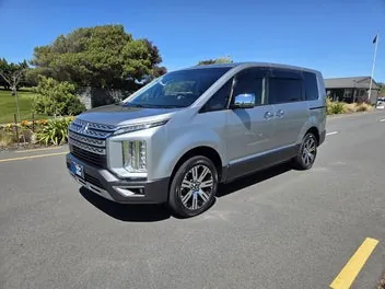 Mitsubishi Delica 2020 photo 4