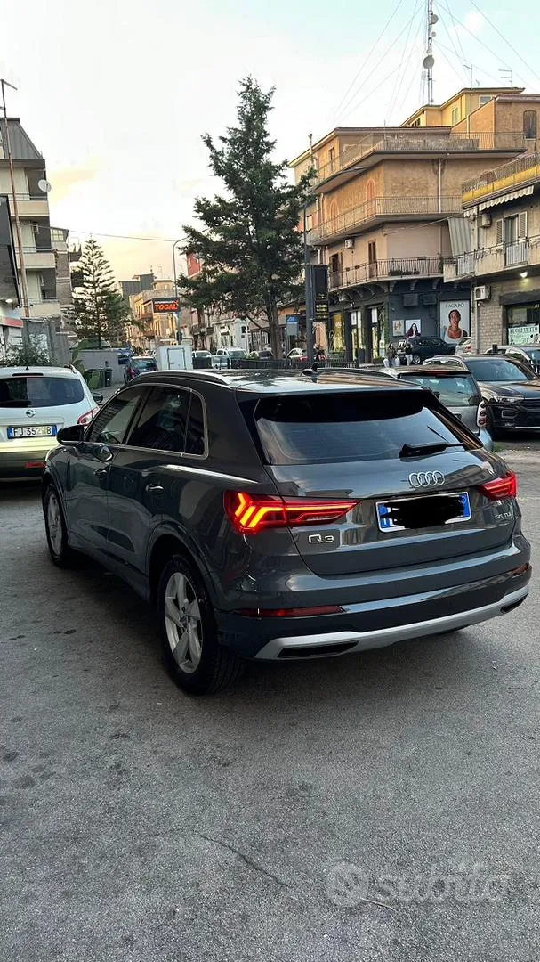 Audi Q3 2019 photo 2