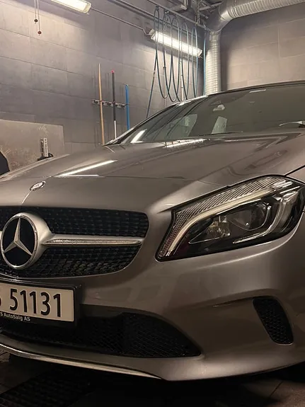 Mercedes-Benz A180 2016 photo 3