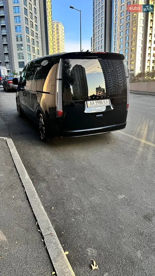 Hyundai Staria 2025 photo 5