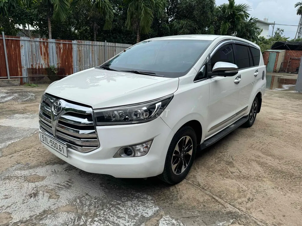 Toyota Innova 2017 photo 3