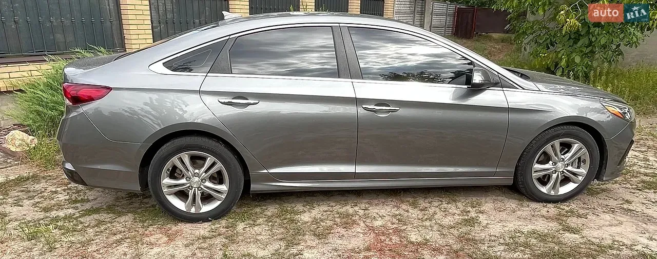 Hyundai Sonata 2018 photo 2