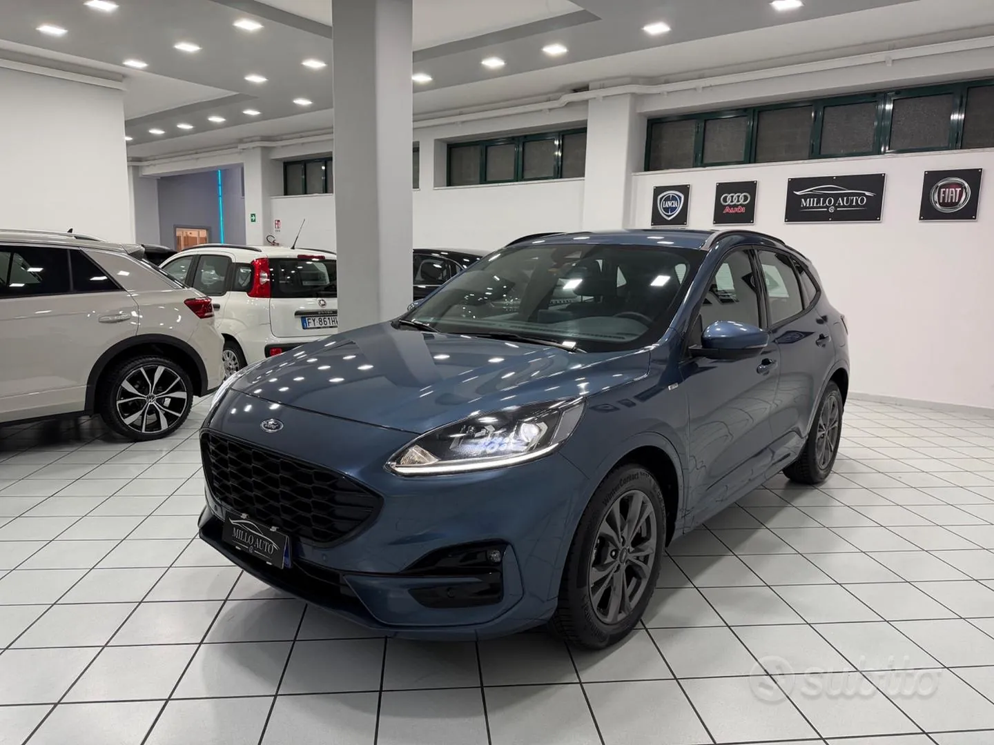 Ford Kuga 2022 photo 2