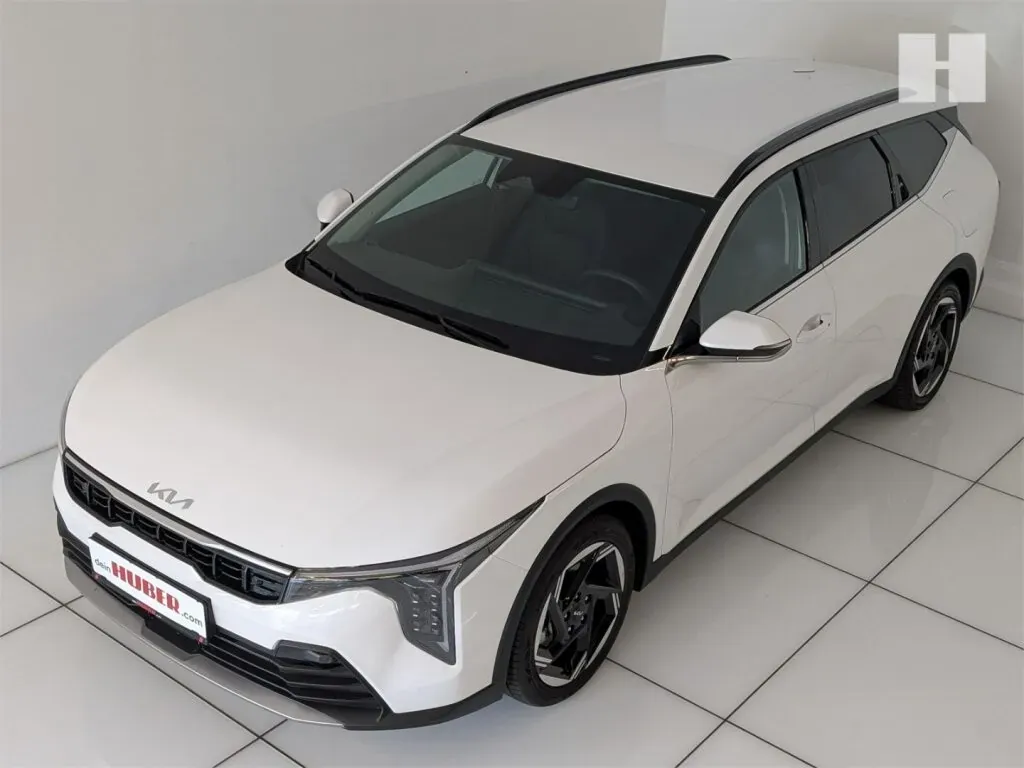 Kia K4 photo 2