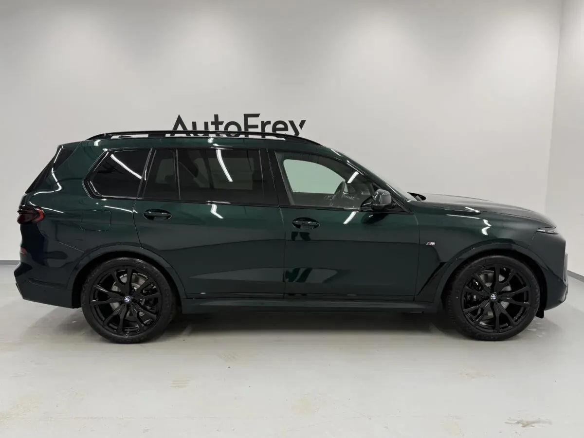 BMW X7 2026 photo 3