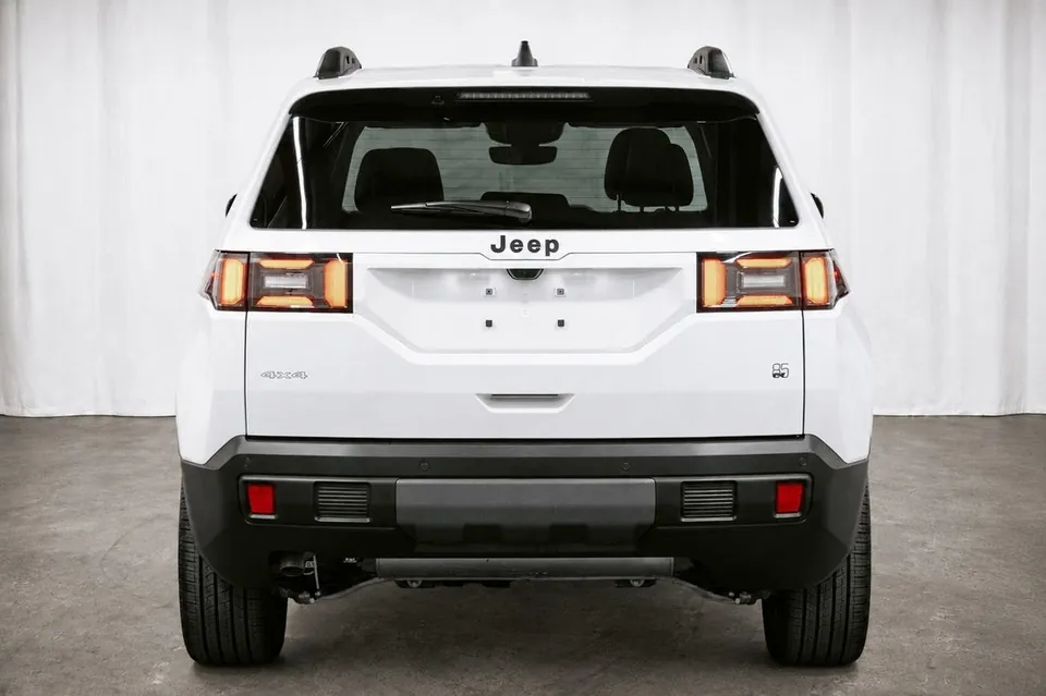 Jeep Cherokee 2026 photo 5