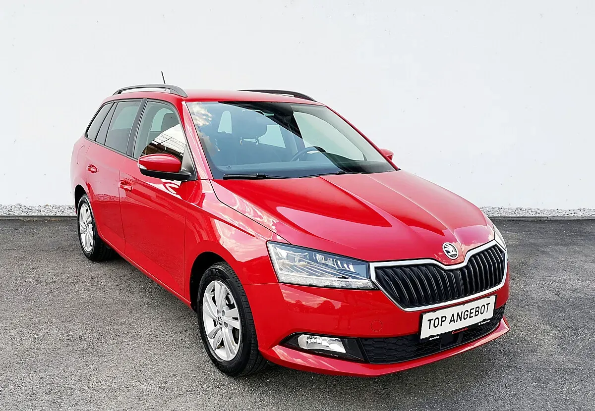 Skoda Fabia 2022 photo 3