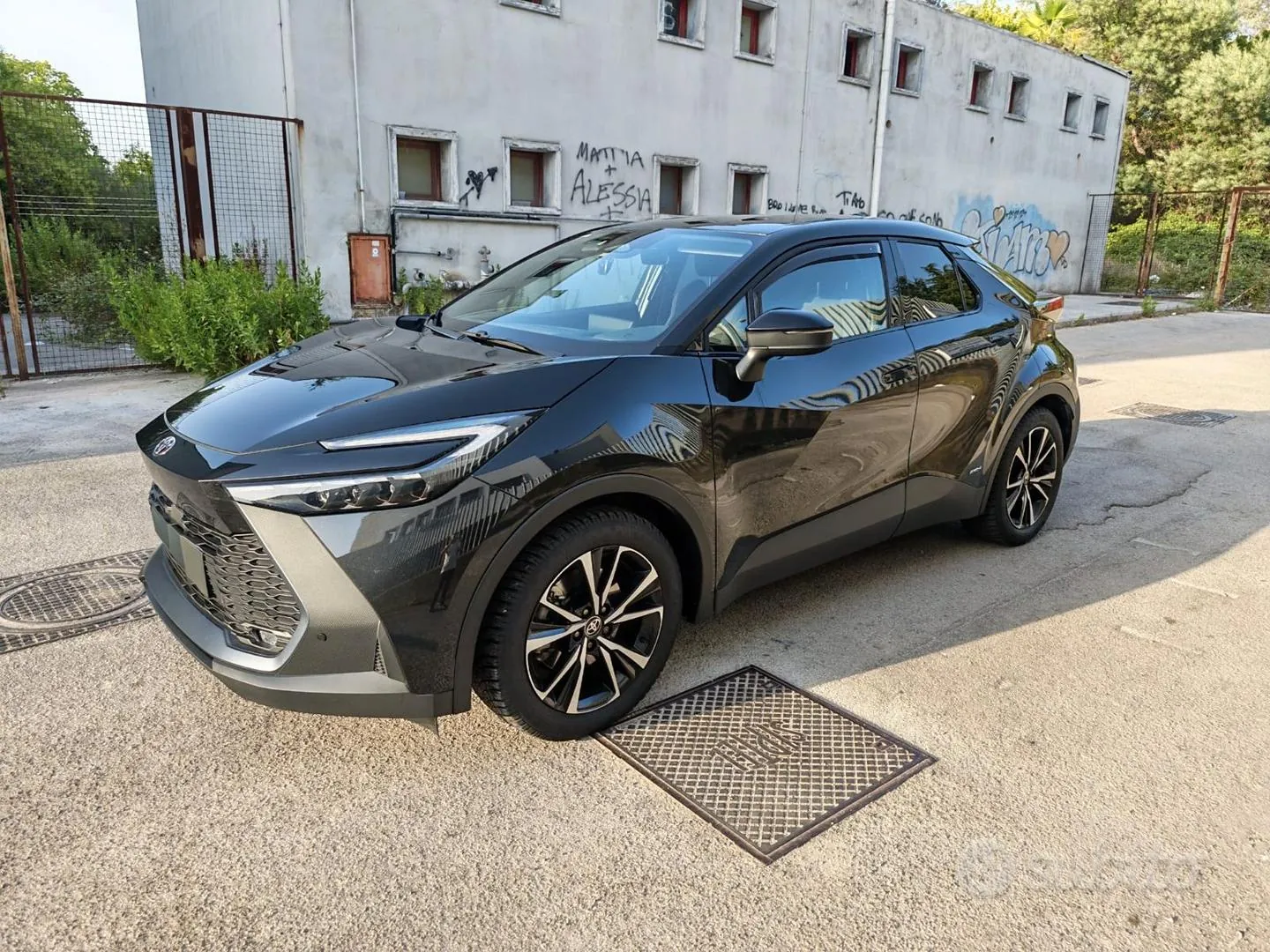Toyota C-Hr 2024 photo 2