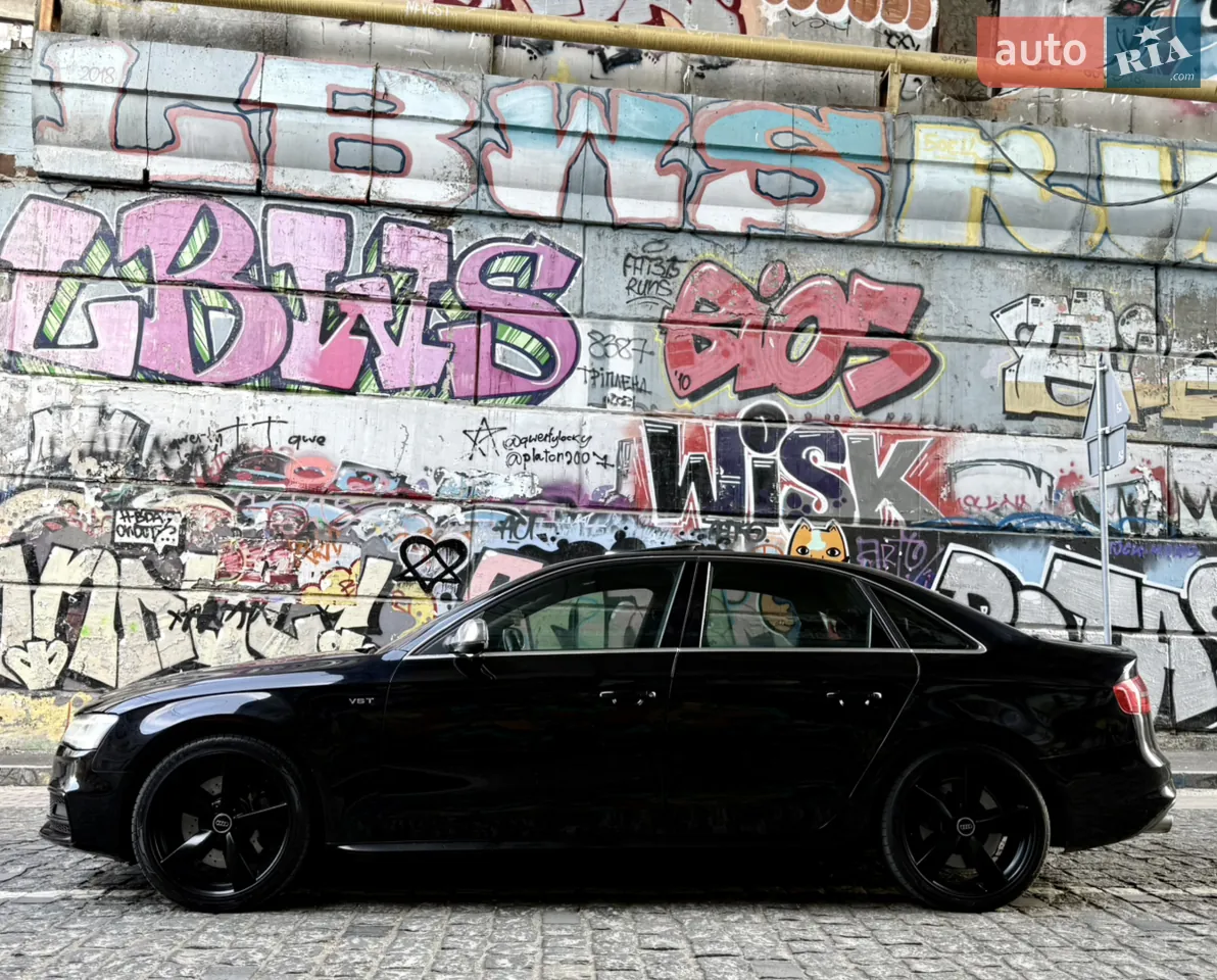 Audi S4 2012 photo 4