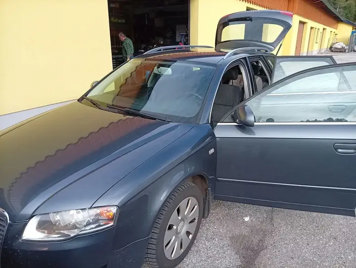 Audi A4 2006 photo 2