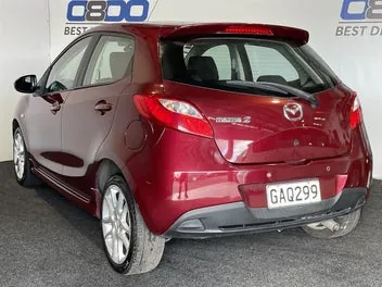 Mazda 2 2011 photo 5