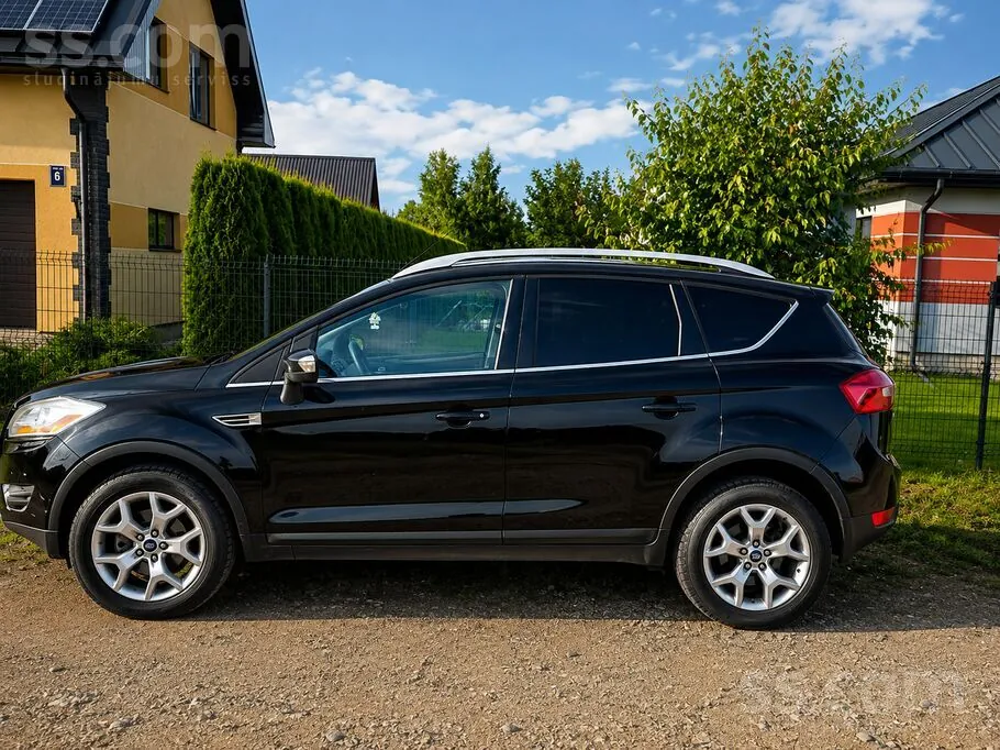 Ford Kuga 2010 photo 3
