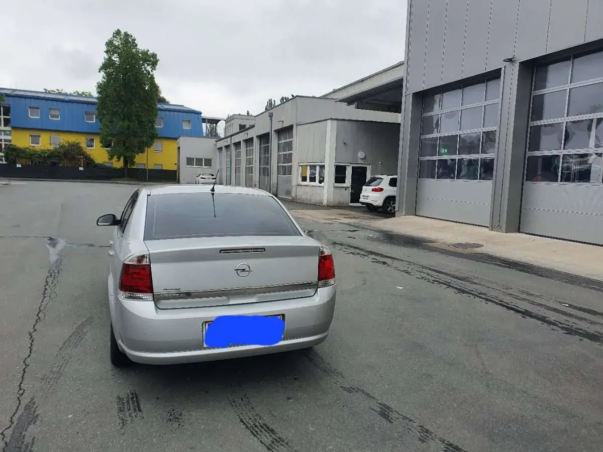 Opel Vectra 2008 photo 2