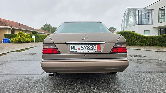 Mercedes-Benz 260 E 1989 photo 3