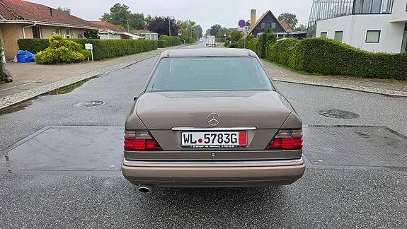 Mercedes-Benz 260 E 1989 photo 5