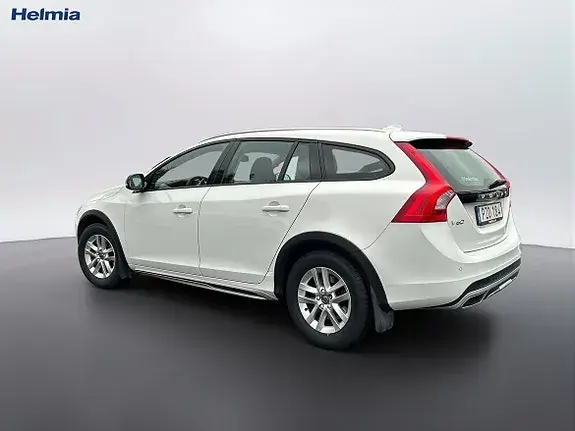 Volvo V60 Cross Country 2016 photo 3