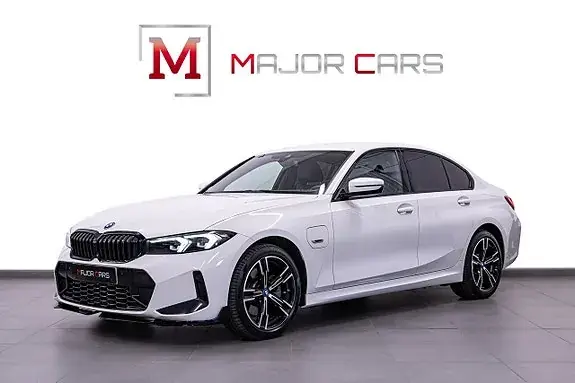 BMW 330E