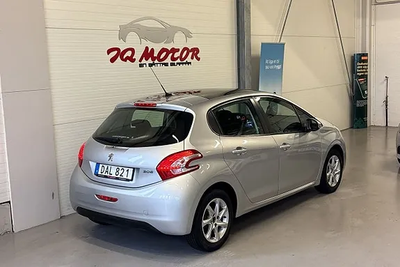 Peugeot 208 2014 photo 5