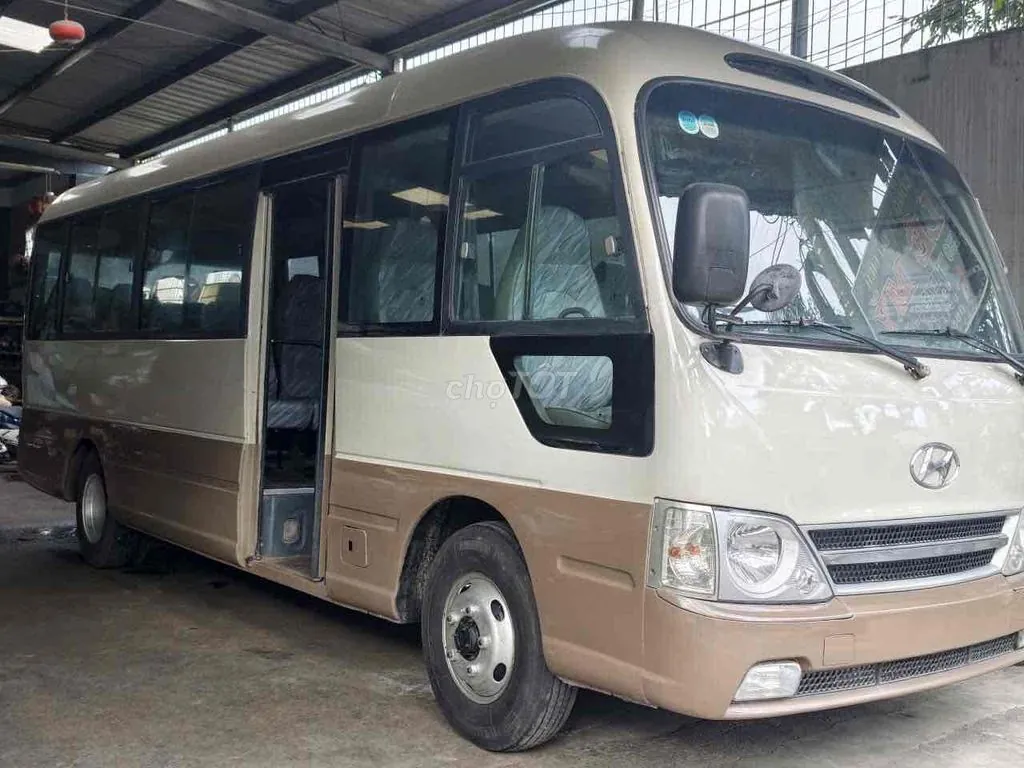Hyundai County