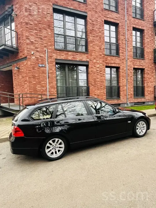 BMW 320 2005 photo 3