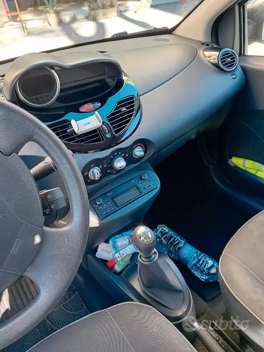 Renault Twingo 2014 photo 2