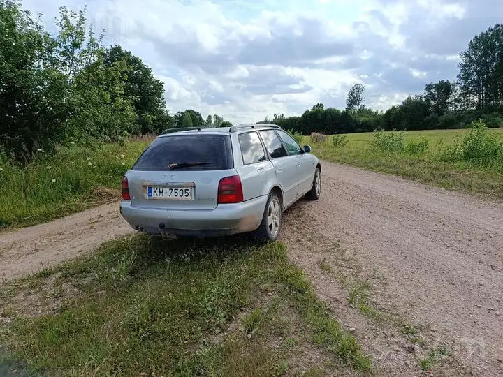 Audi A4 1998 photo 5