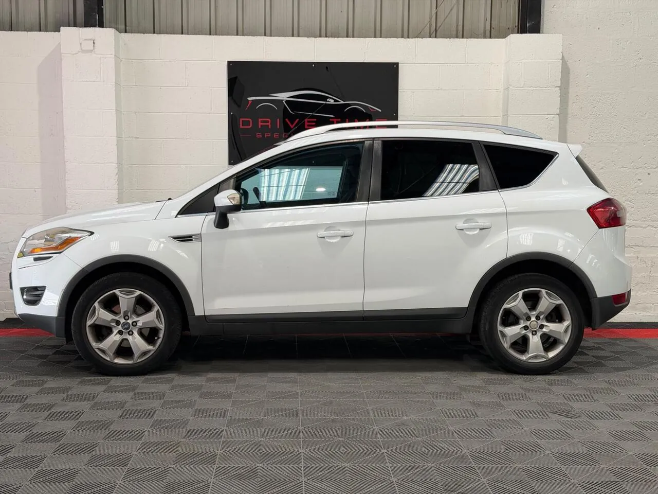 Ford Kuga 2010 photo 5